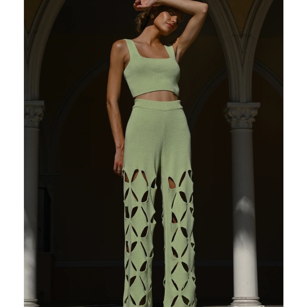 Taurus Knit Set - Pea Green